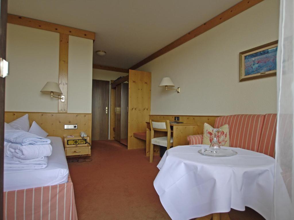 Hotel Schwanen Kaelberbronn Pfalzgrafenweiler Værelse billede